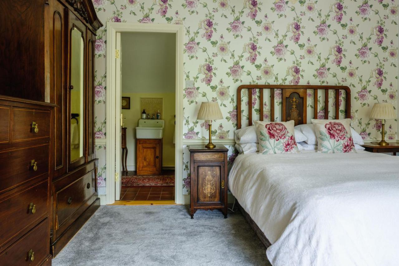 Brooklawn House Bed And Breakfast Mohill Exterior photo